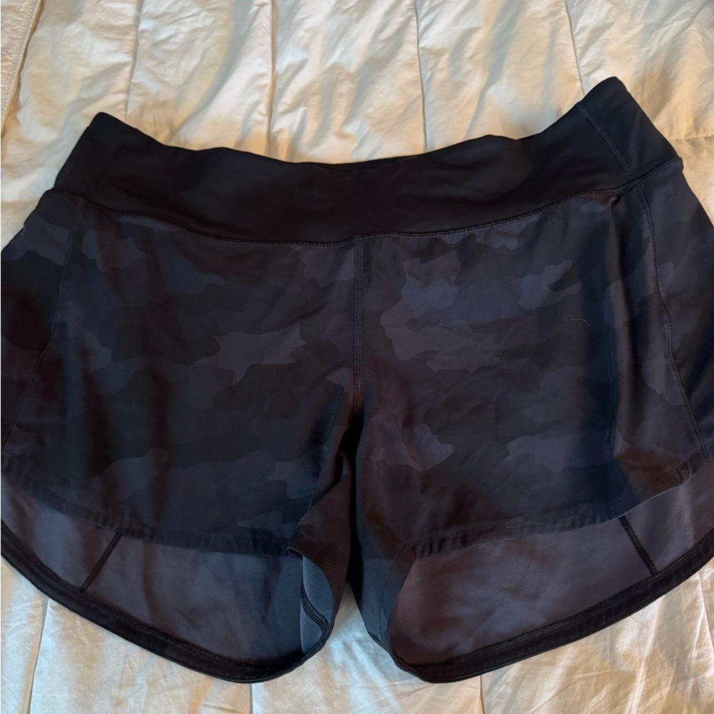 Lululemon Athletica Black Camo Athletic Shorts Moisture-Wicking